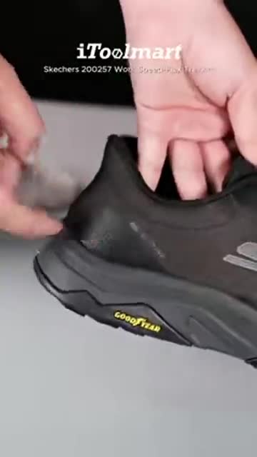 รองเท้าเซฟตี้ Skechers 200257 Work Speed-Flex Trekker ผู้ชาย สีดำ หัวคาร์บอนนาโน พื้นยาง Goodyear ป้องกันอันตรายจากไฟฟ้า