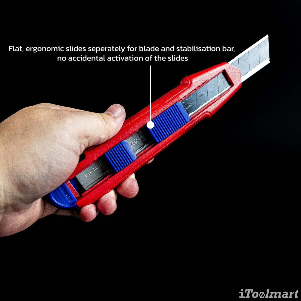 Universal knife KNIPEX CutiX 90 10 165 BK 18 mm.