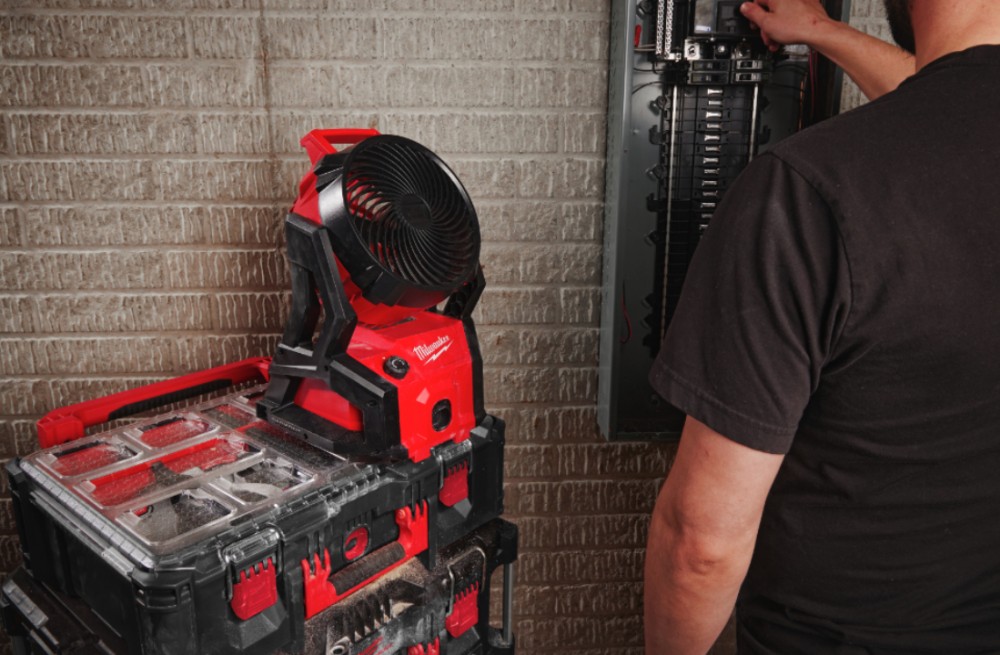 พัดลมไร้สาย Milwaukee M18 AFG2-0 18V. (ตัวเปล่า)