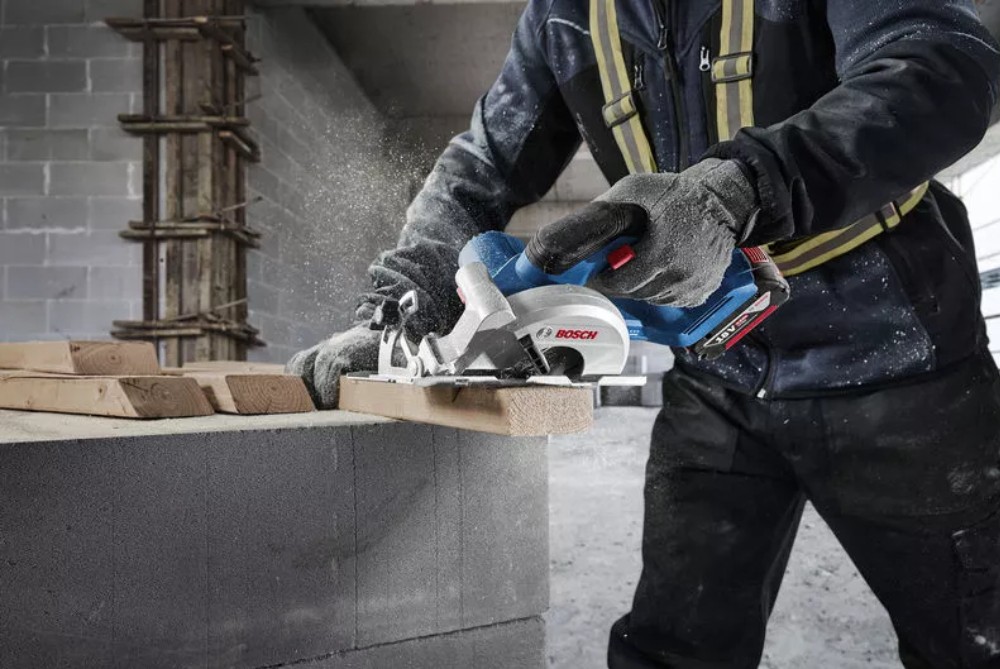 เลื่อยวงเดือนไร้สาย BOSCH GKS 18V 44 Professional  ตัวเปล่า 