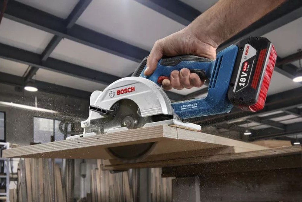 เลื่อยวงเดือนไร้สาย BOSCH GKS 18V 44 Professional  ตัวเปล่า 