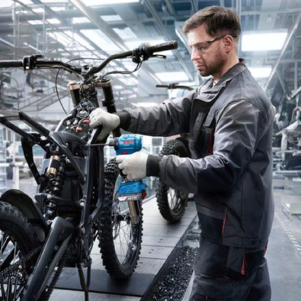 สว่านไร้สาย BOSCH 06019M7100 18V