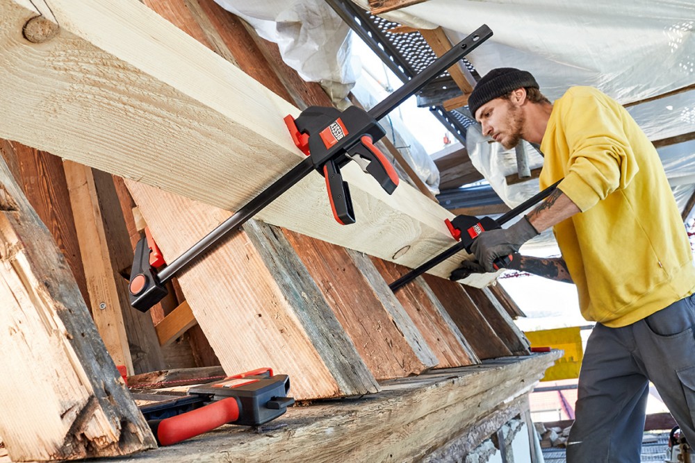 แคลมป์จับชิ้นงาน BESSEY ONE-HANDED CLAMP Heavey Duty 900 mm. EZXL90-9