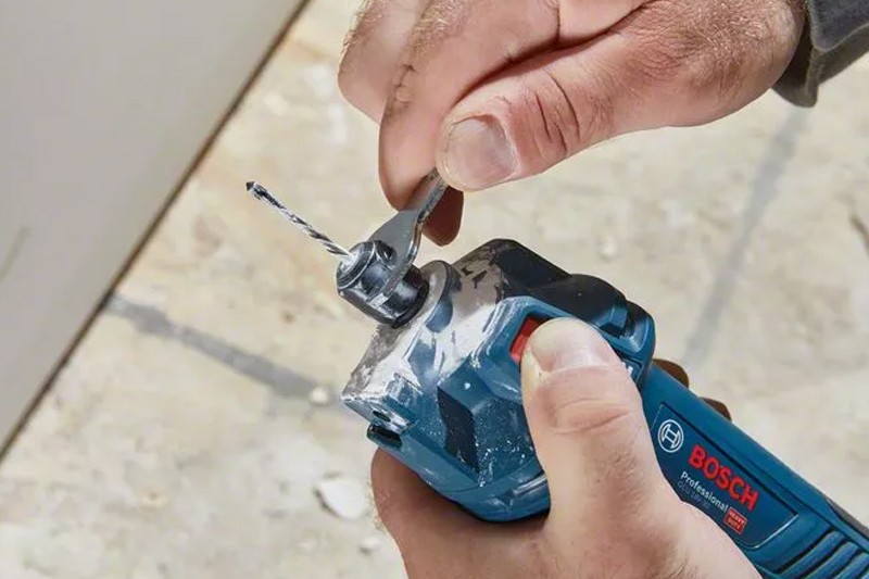 ชุดสว่านโรตารี่ไร้สาย BOSCH GCU 18V-30 (ตัวเปล่า)