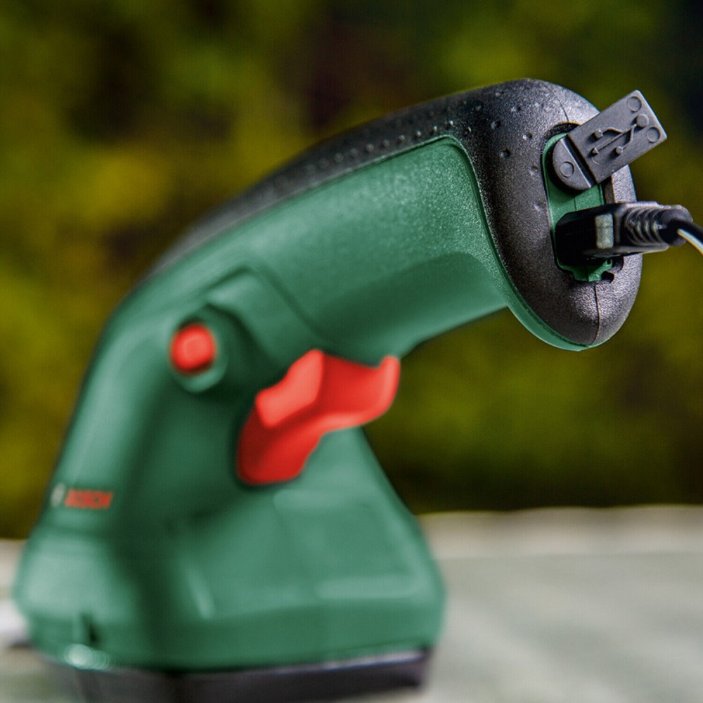 เครื่องตัดแต่งกิ่งไม้ไร้สาย Bosch EasyShear