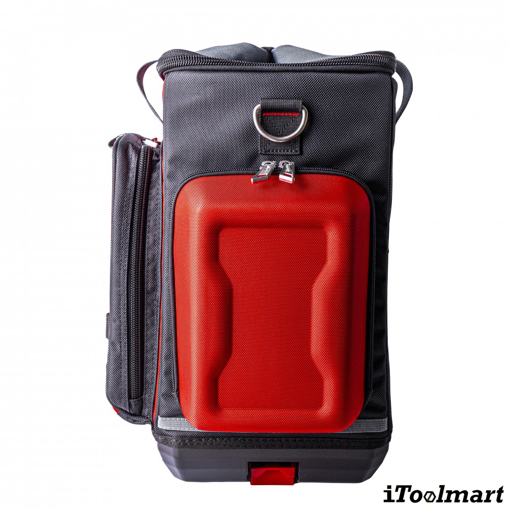 กระเป๋าสะพายข้าง Milwaukee 48 22 8300 PACKOUT สามารถต่อกับกล่องเครื่องมือได้