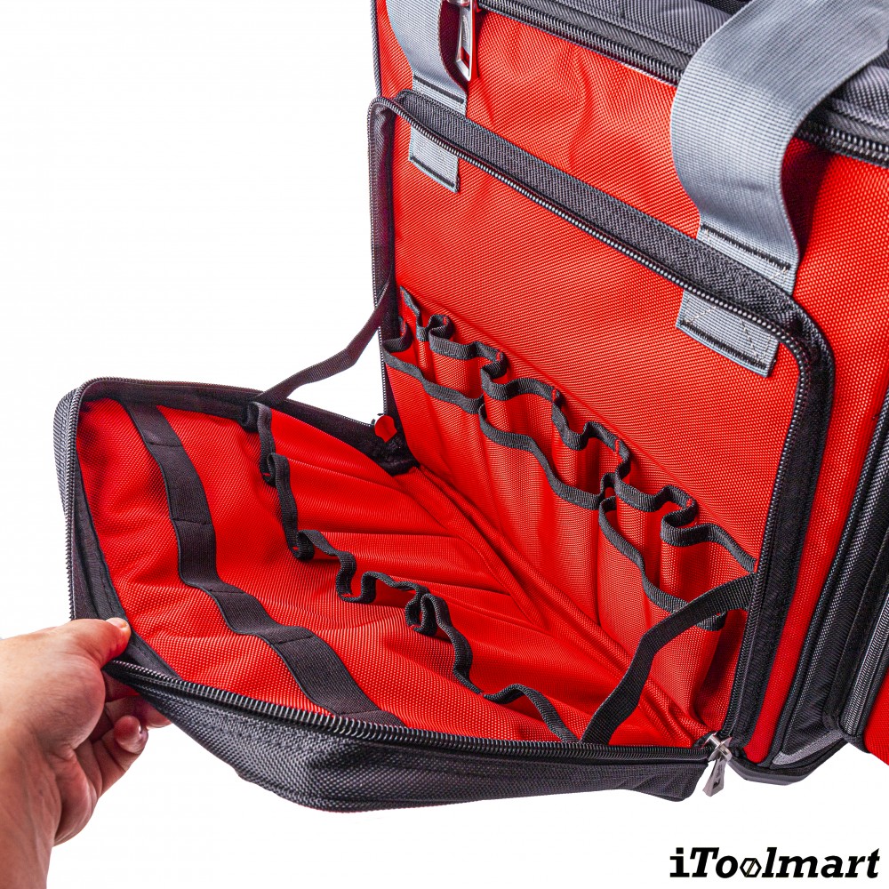 กระเป๋าสะพายข้าง Milwaukee 48 22 8300 PACKOUT สามารถต่อกับกล่องเครื่องมือได้