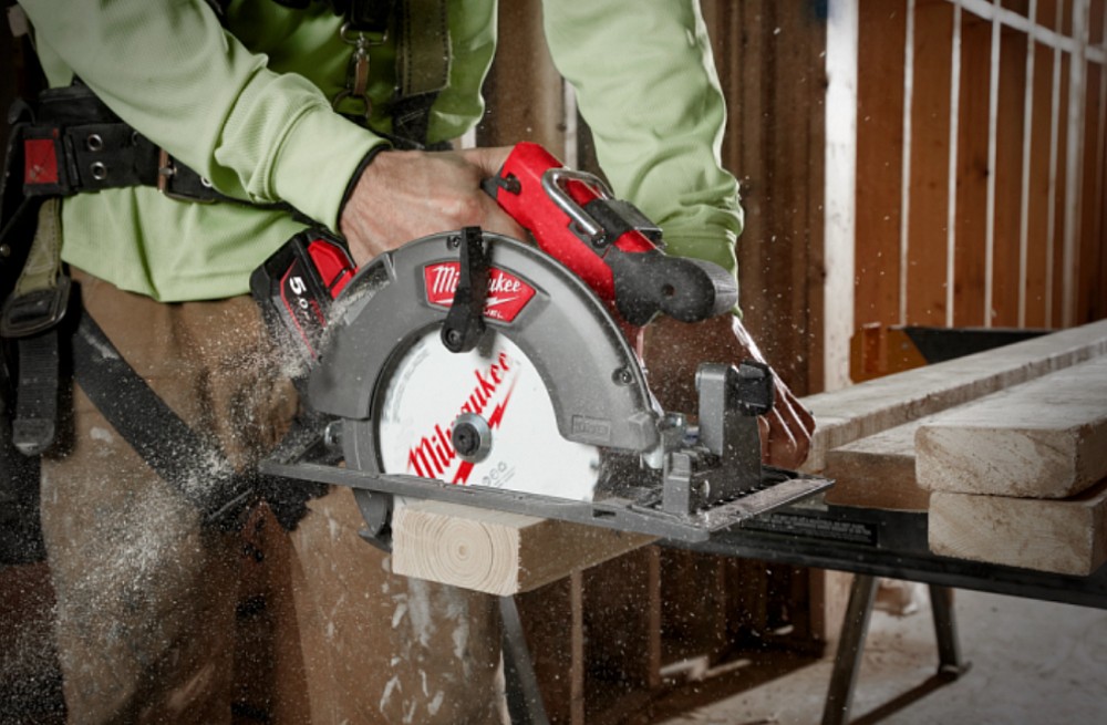 ใบเลื่อยวงเดือน Milwaukee 4932192541 Fine Finish 190 มม. 48 ฟัน สำหรับตัดไม้