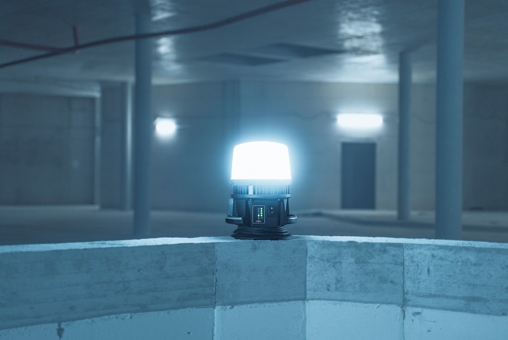 ไฟฉายแรงสูง Brennenstuhl 12050 MH LED Hybrid ความสว่าง 12000lm 18V MultiBattery 1173700003