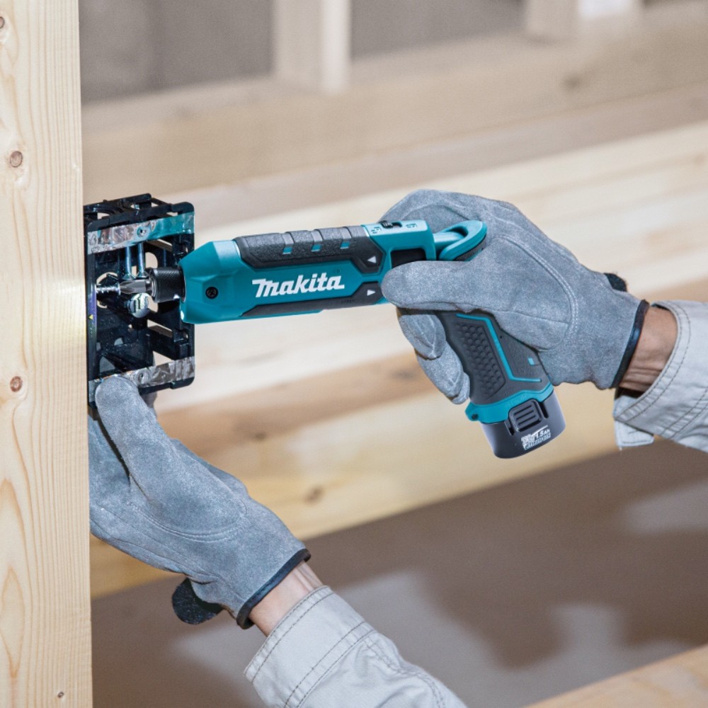 ไขควงกระแทกไร้สาย MAKITA TD023DSE Cordless Impact Driver ขนาด 1/4 นิ้ว แรงบิด 25 N.m 7.2V 1.5Ah