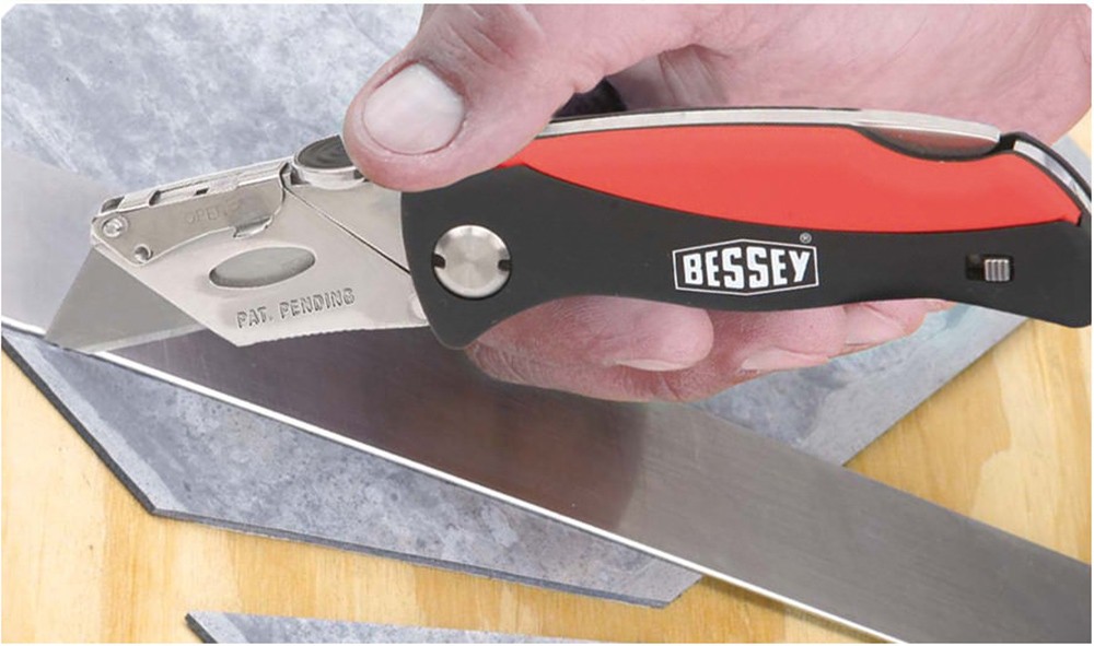 มีดพับอเนกประสงค์ BESSEY DBKPH-EU