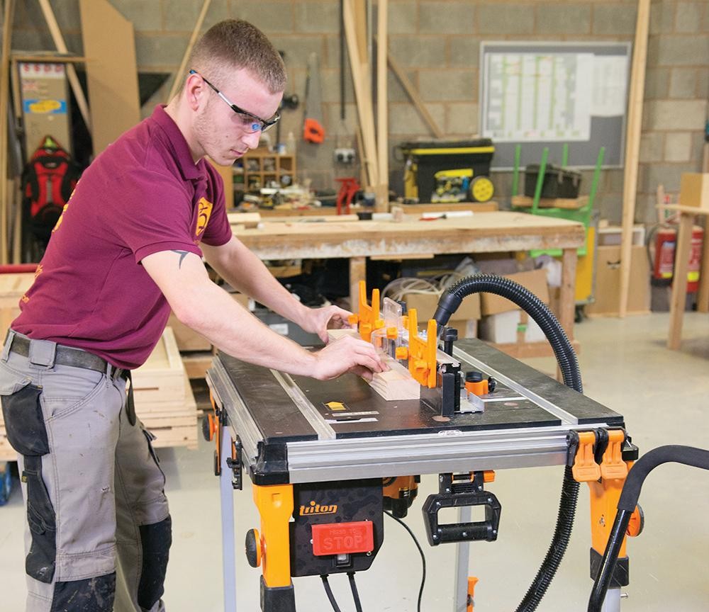 เซ็ทโต๊ะงานไม้ อเนกประสงค์ และโต๊ะเร้าเตอร์โมดูล Triton TWX7 Workcentre & Router Table Module Kit