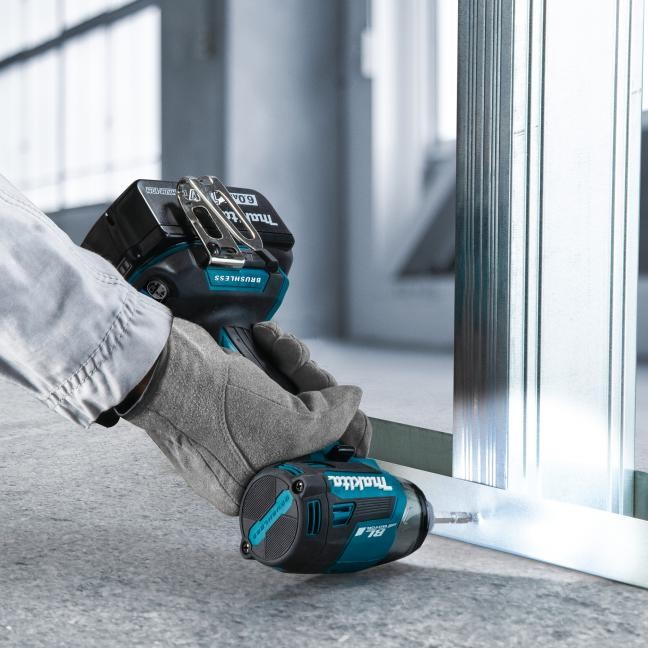 สว่านไขควงกระแทกไร้สาย MAKITA DTD173Z 18V มอเตอร์ไร้แปรงถ่าน แรงบิด 180 นิวตันเมตร (ตัวเปล่า)