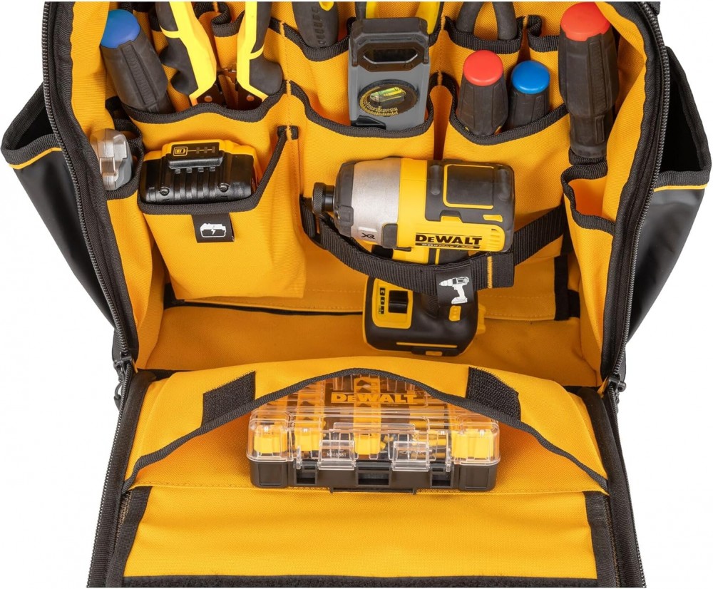 กระเป๋าเป้ DeWalt DWST60102-1 Pro Backpack