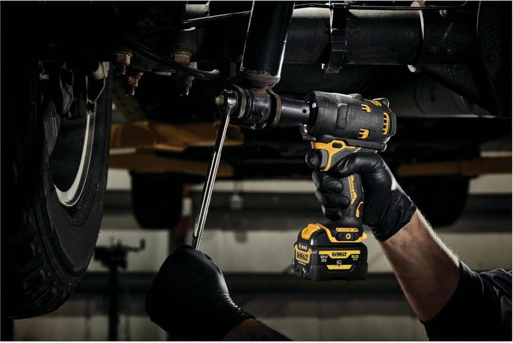 ชุดบล็อกกระแทกไร้สาย DEWALT DCF901P1G-QW 12V. ขนาด 1/2 นิ้ว BL มอเตอร์