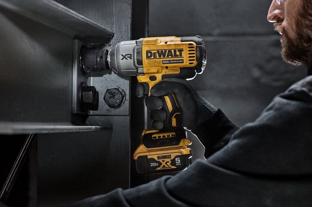 บล็อกกระแทกไร้สาย Dewalt DCF900N B1 ขนาด 1 2 นิ้ว แรงบิด 1350 Nm  20V   เครื่องเปล่า 