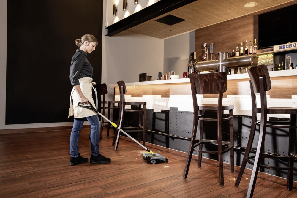 เครื่องดูดฝุ่น Karcher EB 301 LiIon 15451260