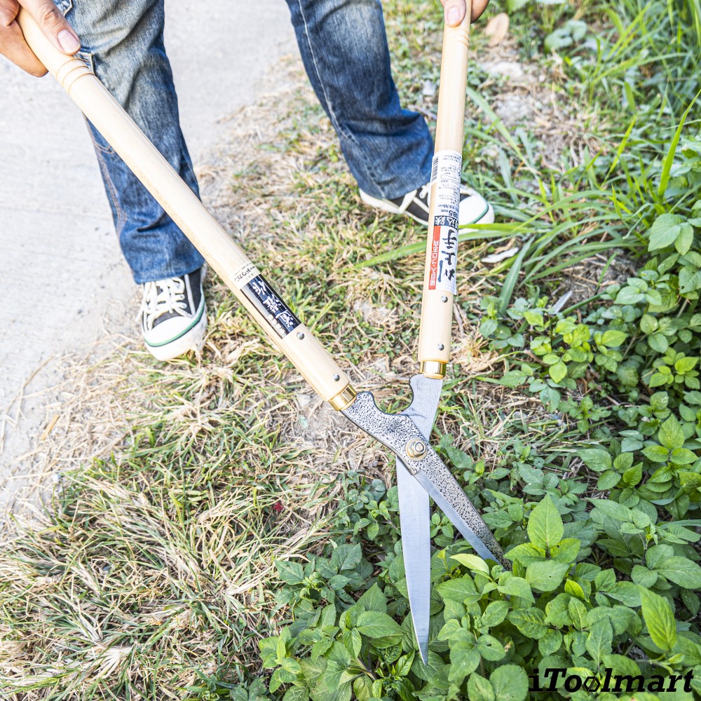 กรรไกรตัดแต่งพุ่มไม้ Dokan No 0128 Hedge Shears ด้ามไม้โอ๊ค