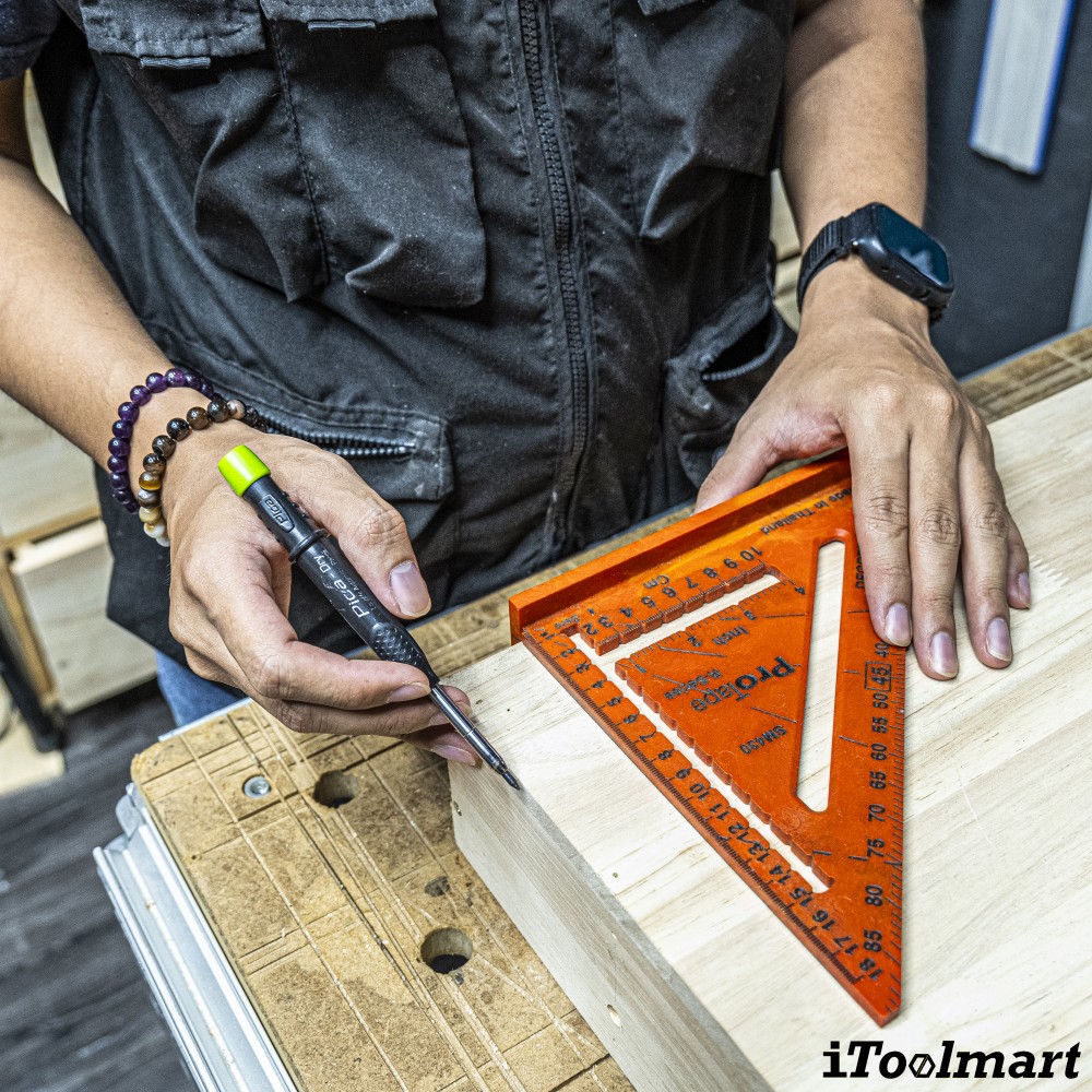 สเกลเมตริก PROTAPE SM430 ฉากสามเหลี่ยม ความยาว 220 มม 
