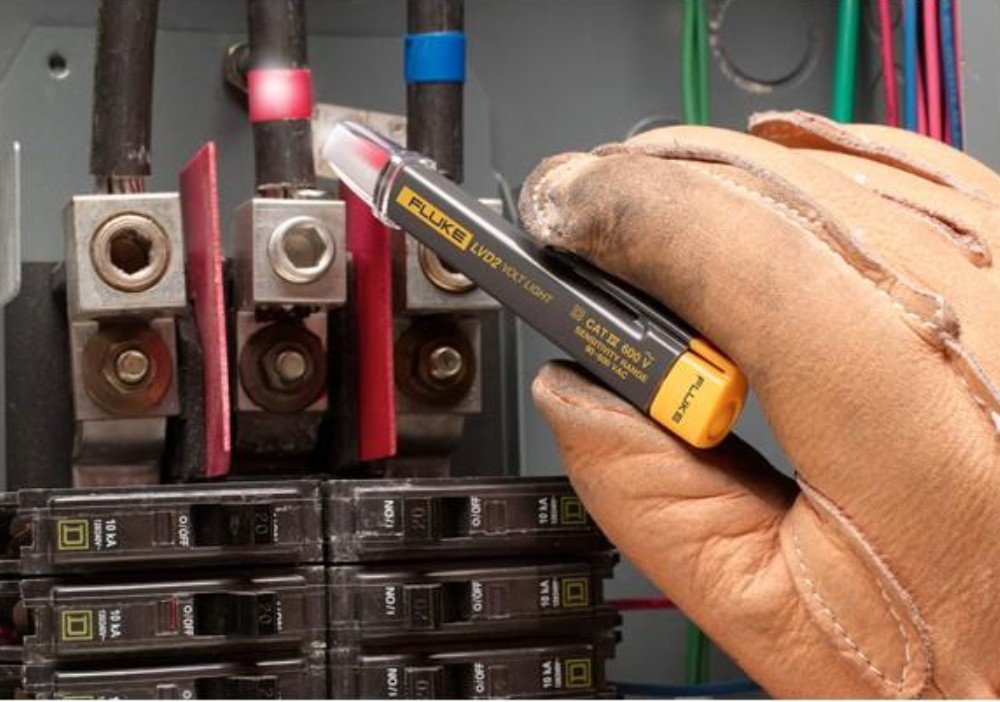 ปากกาตรวจวัดแรงดันไฟฟ้า FLUKE LVD2