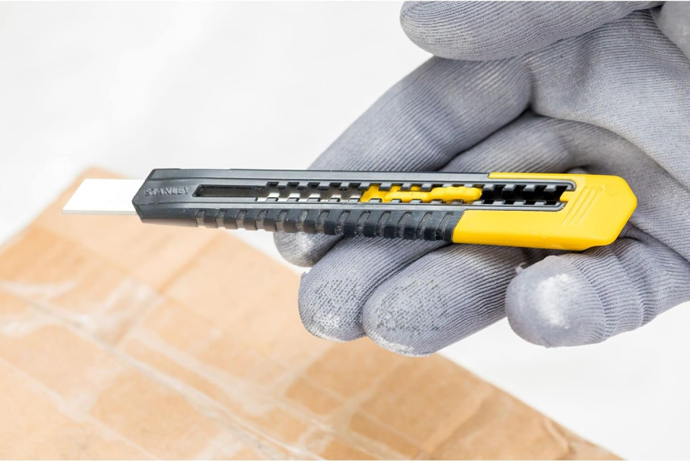 มีดคัตเตอร์ STANLEY 0 10 150 รุ่น QUICK POINT ขนาด 5 1 8 นิ้ว