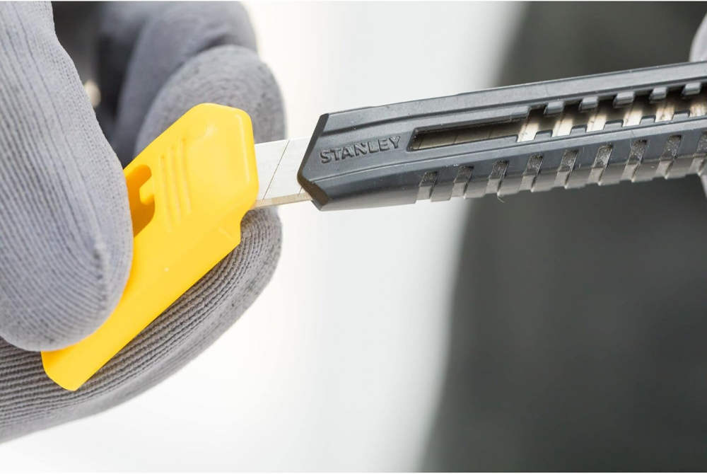 มีดคัตเตอร์ STANLEY 0 10 150 รุ่น QUICK POINT ขนาด 5 1 8 นิ้ว