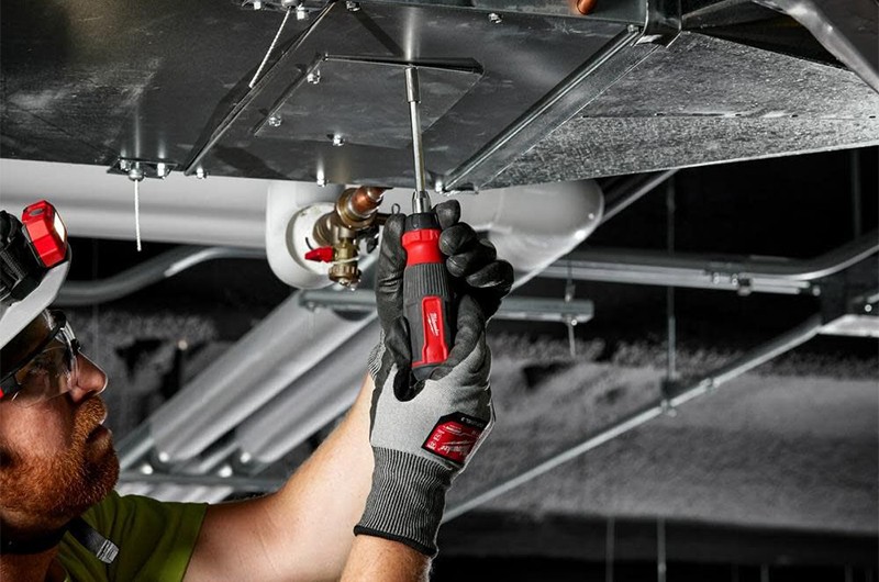 ไขควงอเนกประสงค์ Milwaukee 14-in-1 Ratcheting Multi-Bit Screwdriver