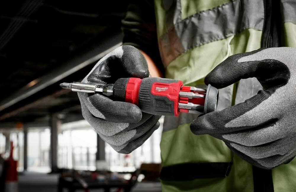 Milwaukee 8-in-1 Ratcheting Compact Multi-Bit Screwdriver