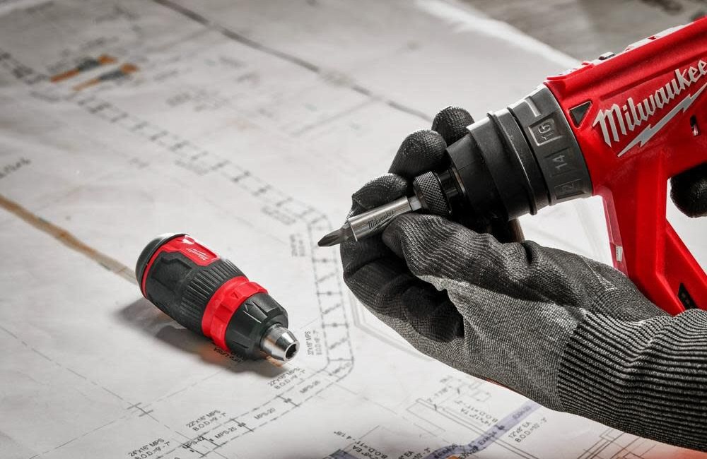 Milwaukee 8-in-1 Ratcheting Compact Multi-Bit Screwdriver