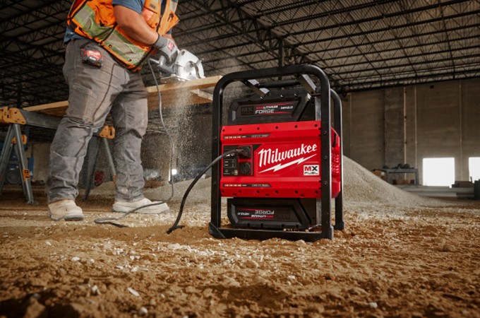 Milwaukee MXF HD812 ASIA MX FUEL™ REDLITHIUM™ 12.0Ah Battery