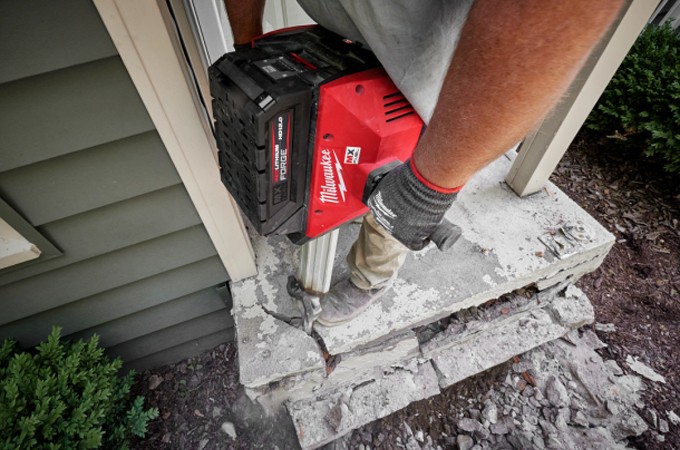 Milwaukee MXF HD812 ASIA MX FUEL™ REDLITHIUM™ 12.0Ah Battery