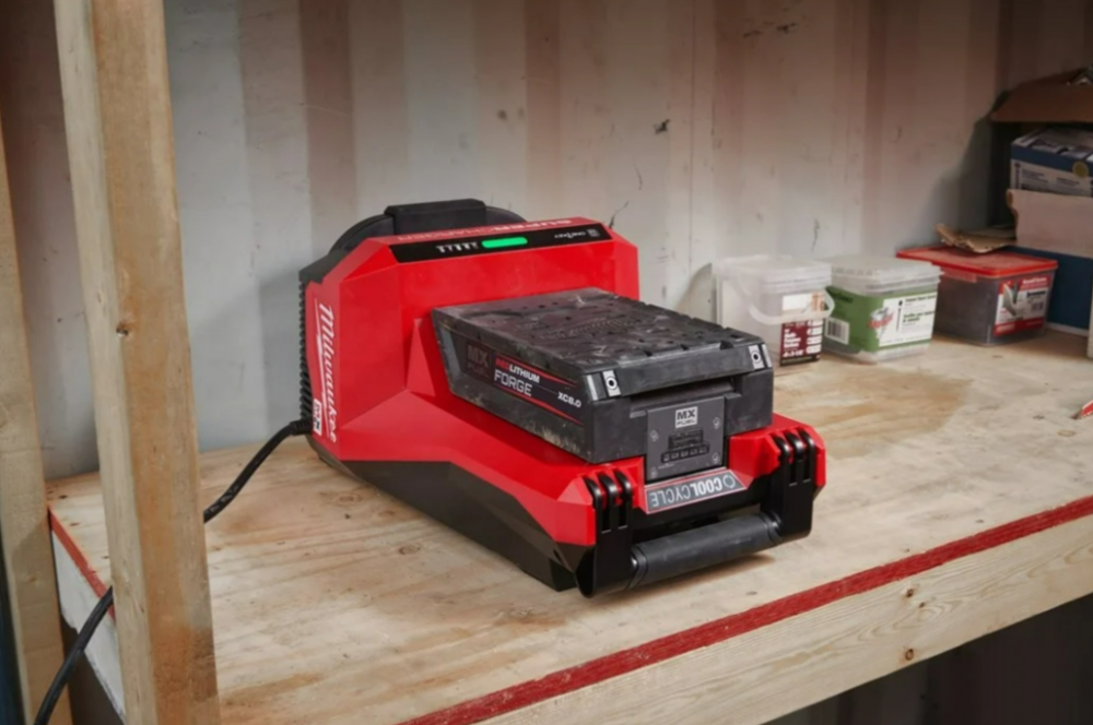 Milwaukee MXF SC TH MX FUEL™ SUPER CHARGER (Solo)