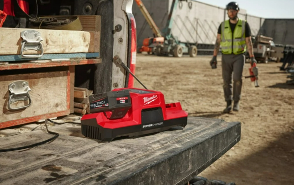 แท่นชาร์จแบตเตอรี่ ซุปเปอร์ชาร์จ Milwaukee M18 DBSC SA ชาร์จแบตได้ 2 ก้อน