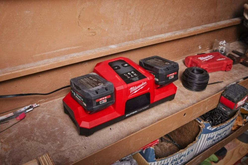 แท่นชาร์จแบตเตอรี่ ซุปเปอร์ชาร์จ Milwaukee M18 DBSC SA ชาร์จแบตได้ 2 ก้อน