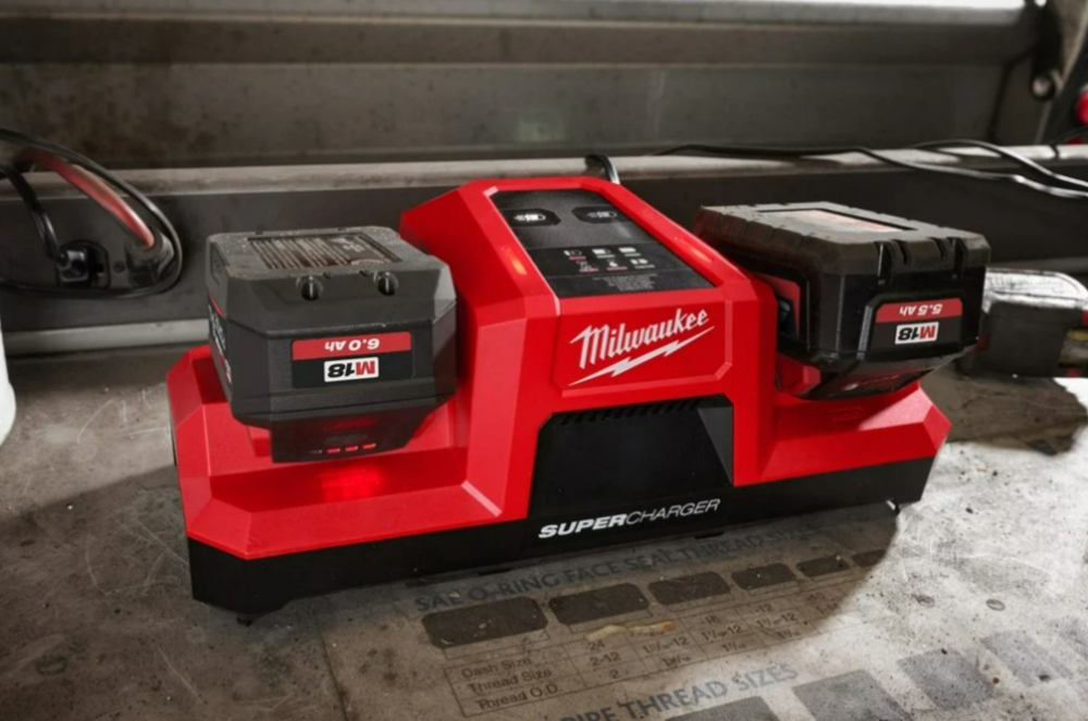 แท่นชาร์จแบตเตอรี่ ซุปเปอร์ชาร์จ Milwaukee M18 DBSC SA ชาร์จแบตได้ 2 ก้อน