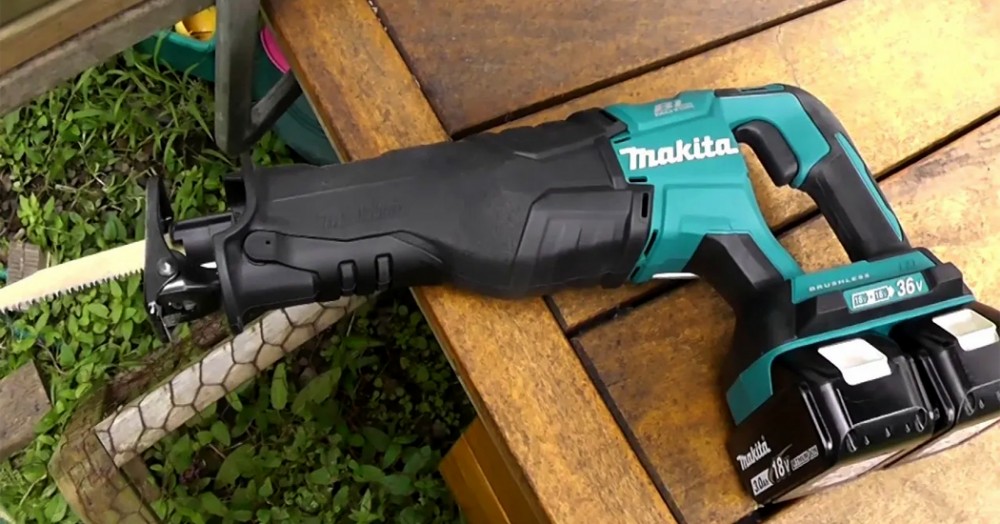 ชุดเลื่อยชักไร้สาย MAKITA djr186rfe 18V. ความยาวช่วงชัก 1/2 นิ้ว + แบตเตอรี่ - แท่นชาร์จ