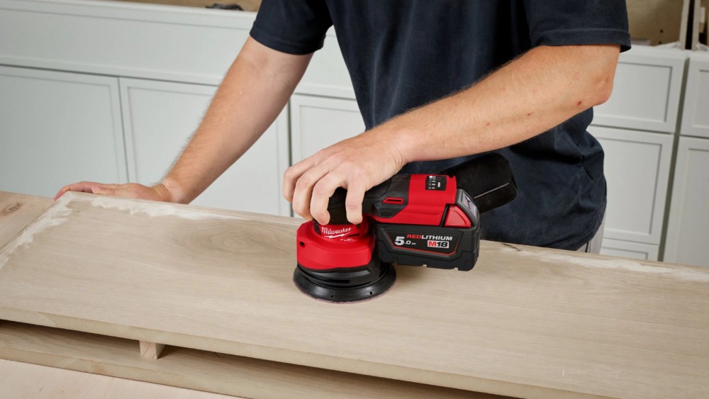 เครื่องขัดกระดาษทรายกลม Milwaukee M18-FROS125-0 ขนาด 125 มม. (ตัวเปล่า)