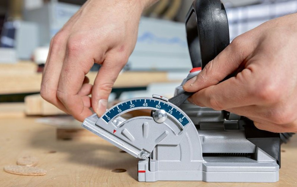 เครื่องเซาะร่องไร้สาย BOSCH GFF 18V 22 Professional 0601620101  ตัวเปล่า 