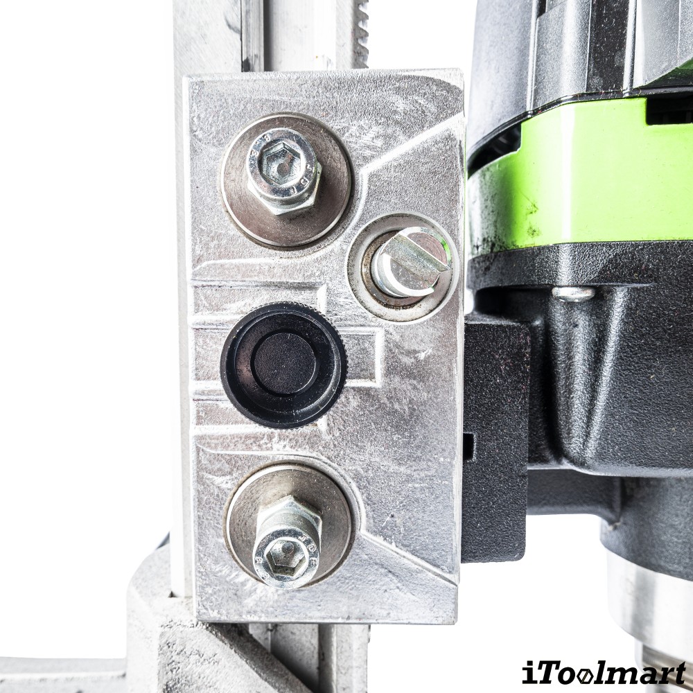 เครื่องเจาะคอริ่ง  เจาะปูน  EIBENSTOCK DRILL DB200 การเจาะสูงสุด 200 มม   ไม่รวมดอก 
