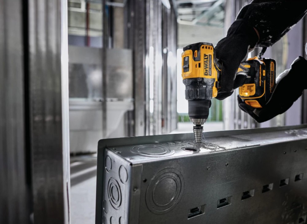 สว่านไร้สาย DEWALT&nbsp;DCD708N-KR 20V Max มอเตอร์ไร้แปรงถ่าน ขนาด 13 มม. (เครื่องเปล่า)