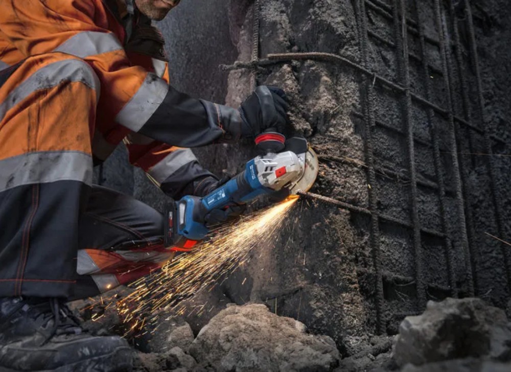 เครื่องเจียรไร้สาย BOSCH GWS 18V 11 PS Professional ขนาด 4 นิ้ว  ตัวเปล่า 