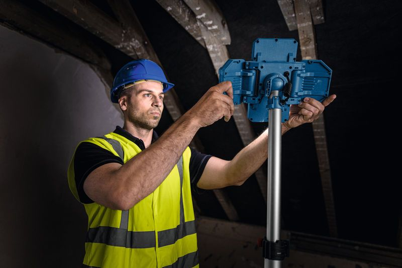 ไฟส่องสว่างไร้สาย BOSCH GLT18V 5000 PRO HEAVY DUTY ความสว่างสูงสุด 5000 ลูเมน 