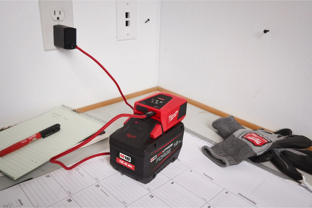 แท่นชาร์จ USB C MILWAUKEE M18 TC TOP OFF