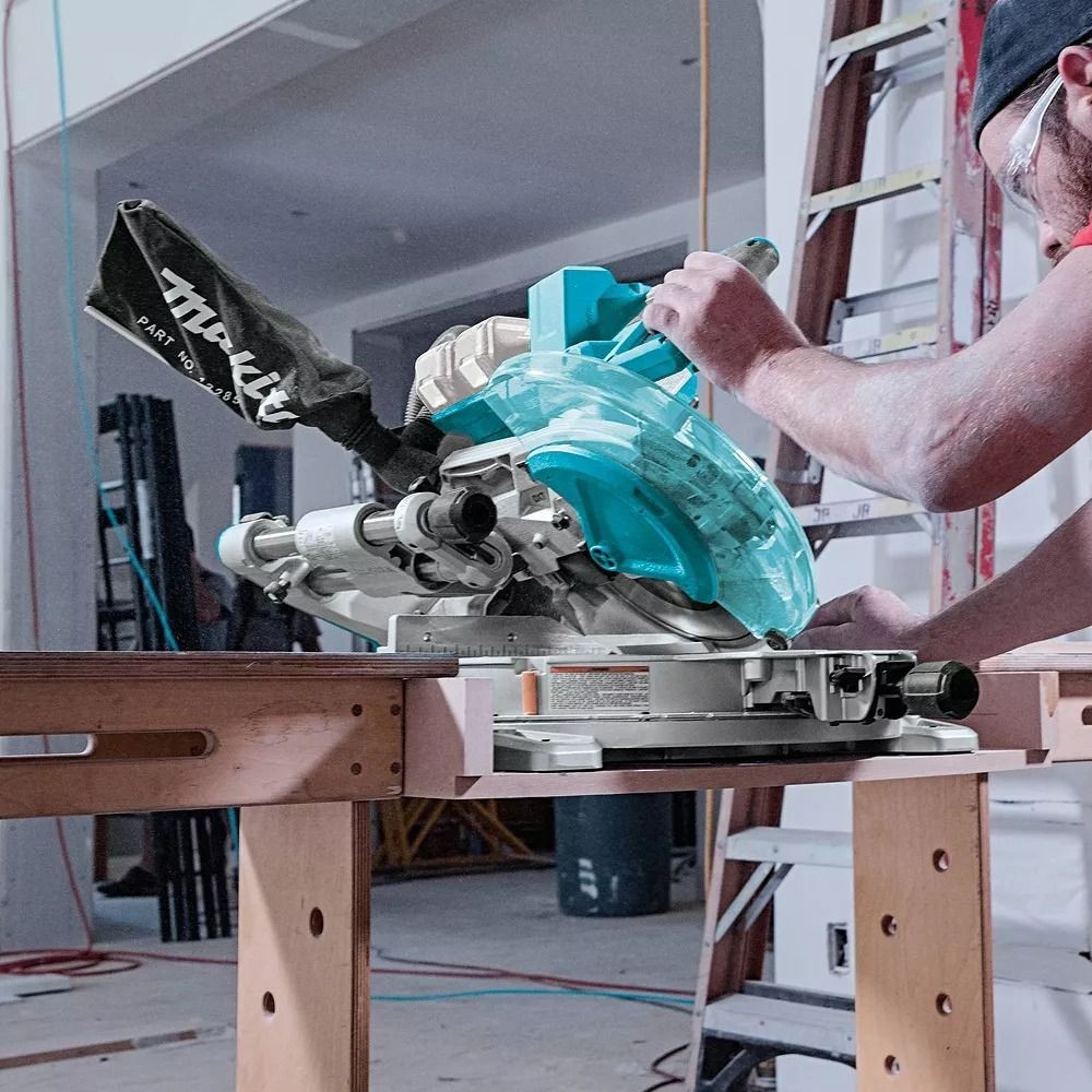 เครื่องเลื่อยสไลด์ 36V MAKITA DLS111Z ขนาด 10-1/4 นิ้ว (260 มิล) เลเซอร์ (ตัวเปล่า)