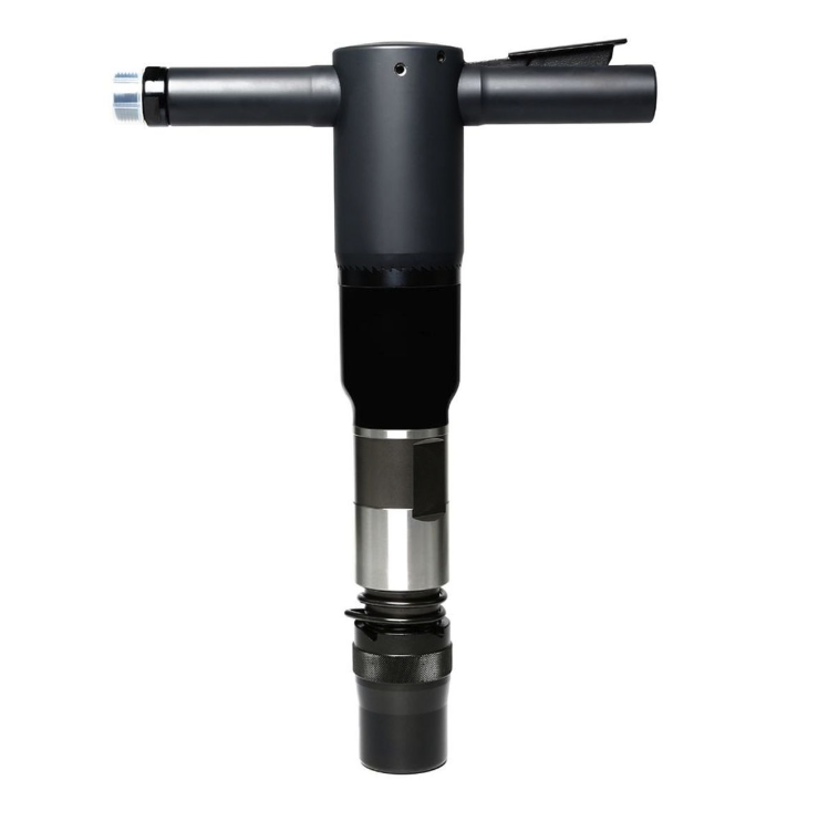 เครื่องสกัดลม TOKU TCB-130 สำหรับงานหนักปานกลาง, ช่วงชัก 130 มม. พร้อมดอกสกัดแหลมยาว 18 นิ้ว