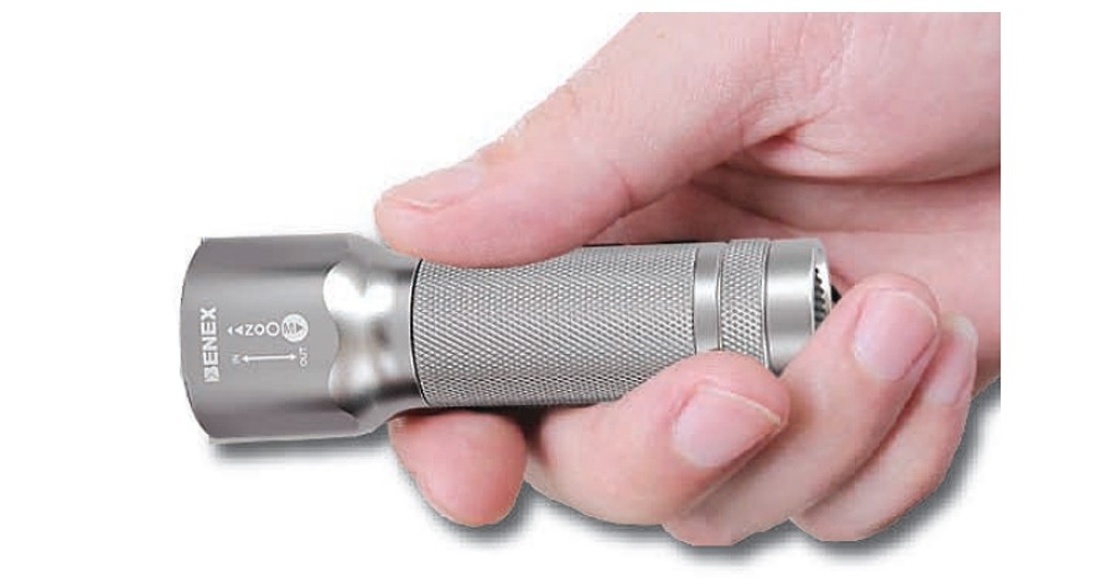 ไฟฉาย LED BENEX Zoom Smart ET 0902 สีเงิน
