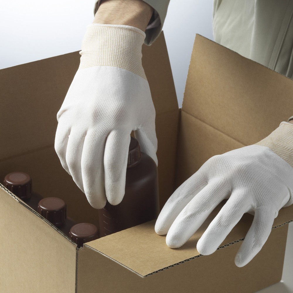 ถุงมือยูรีเทน SHOWA GLOVES Unlined B0501 Film Reinforced Palm Fit Gloves สีขาว Size M