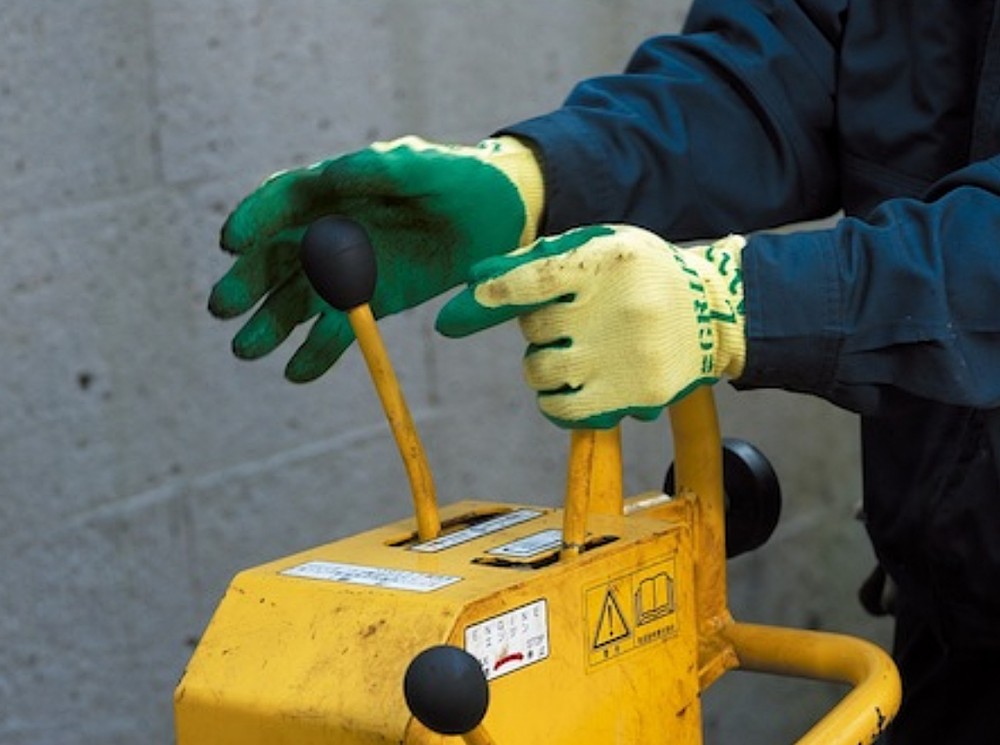 ถุงมือ อเนกประสงค์ SHOWA GLOVES Rubber Back-opened Gloves Grip ไซส์ S (3 คู่)