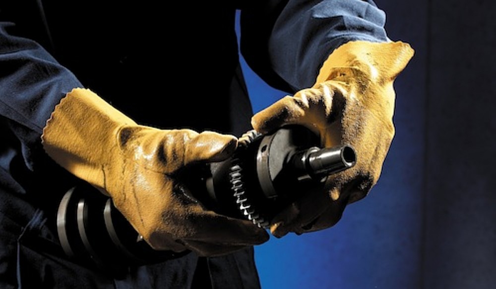 ถุงมือไนไตรล์ SHOWA GLOVES NO770 Nitrile rubber gloves สำหรับงานประมง สีเหลือง Size M