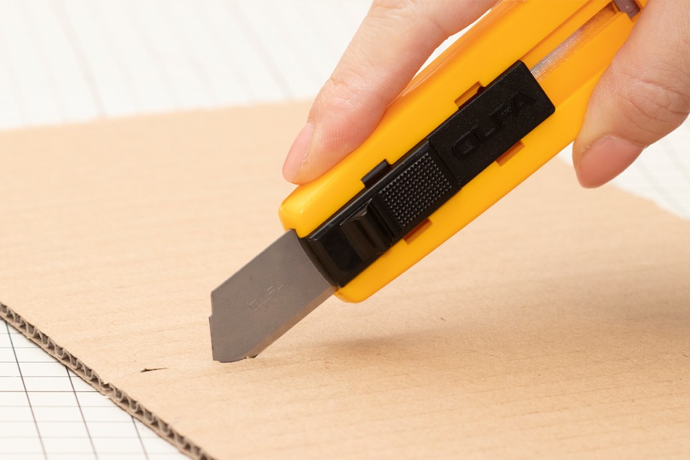 มีดคัตเตอร์ OLFA SK-3 Self-Retracting Safety Knife